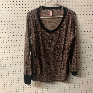 Victoria’s Secret lite shirt size medium